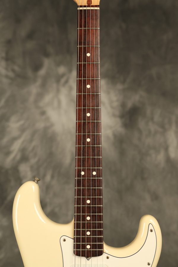 1983 Fender Stratocaster Olympic White - Image 5