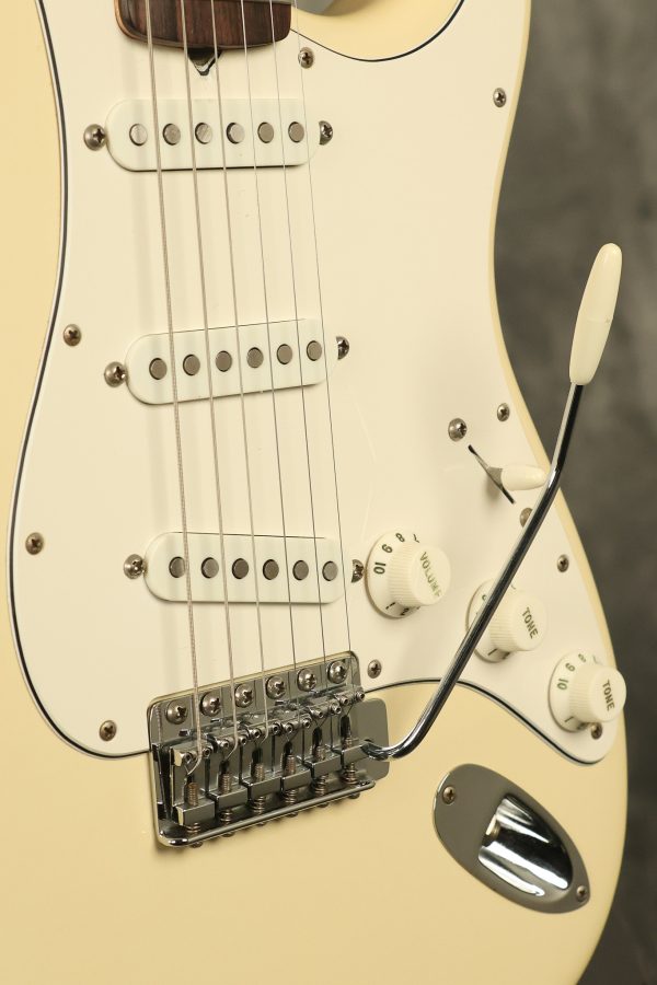 1983 Fender Stratocaster Olympic White - Image 10