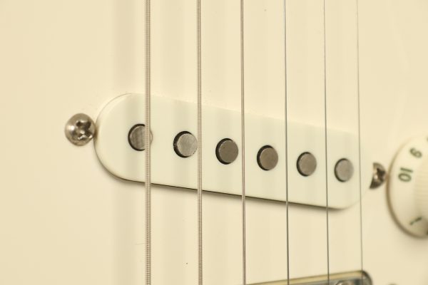 1983 Fender Stratocaster Olympic White - Image 14