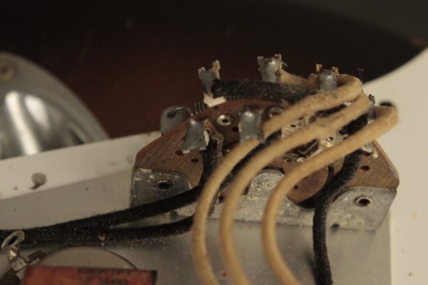 1957 Fender Stratocaster Sunburst - Image 112