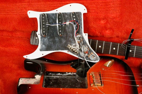 1996 Fender 50th Anniversary Stratocaster Sunburst - Image 60