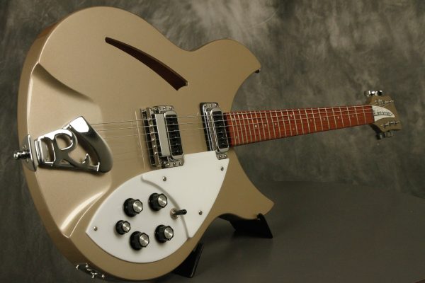 2001 Rickenbacker 330 color of the year DESERT GOLD - Image 17