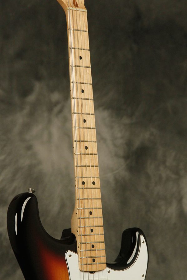 1982 Fender Stratocaster Sunburst - Image 27