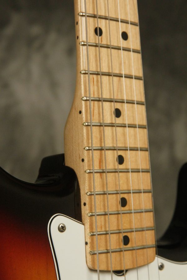 1982 Fender Stratocaster Sunburst - Image 30