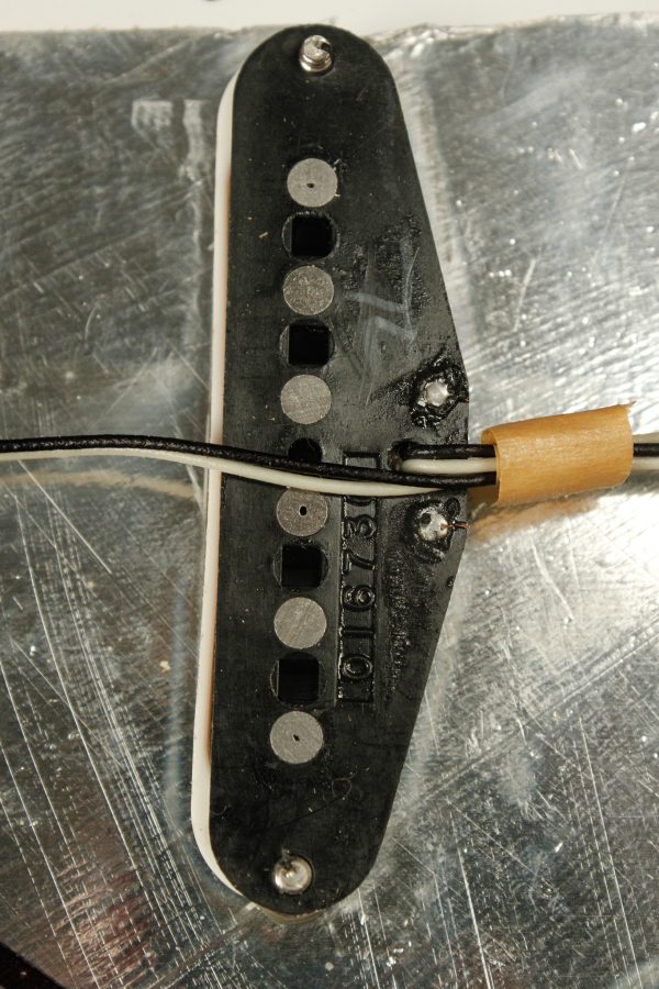 1982 Fender Stratocaster Sunburst - Image 71