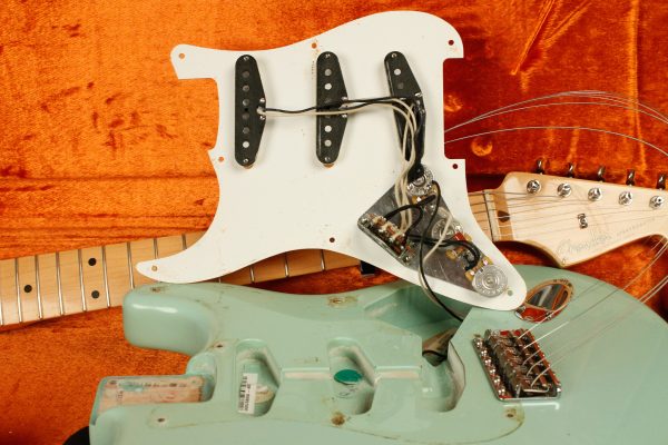 2006 Fender '57 Stratocaster reissue American Vintage SURF GREEN - Image 50