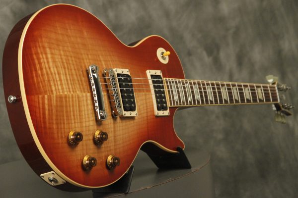2008 Gibson Les Paul Classic Antique in Heritage Cherry Sunburst - Image 17