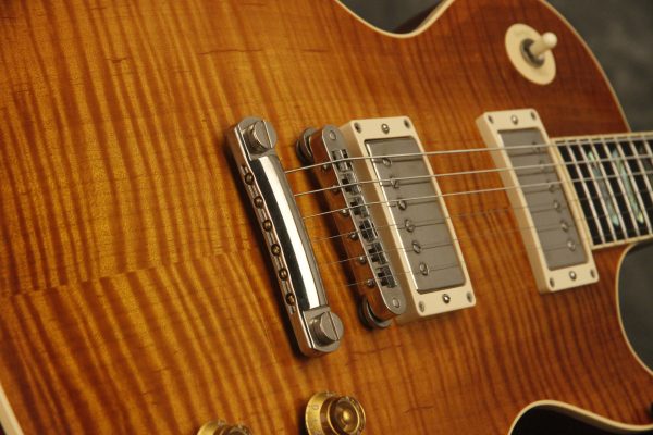 2000 Gibson Custom Shop Les Paul Elegant Honeyburst - Image 23