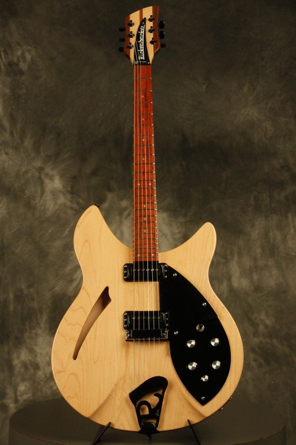1993 Rickenbacker 330 Mapleglo BT - Image 4