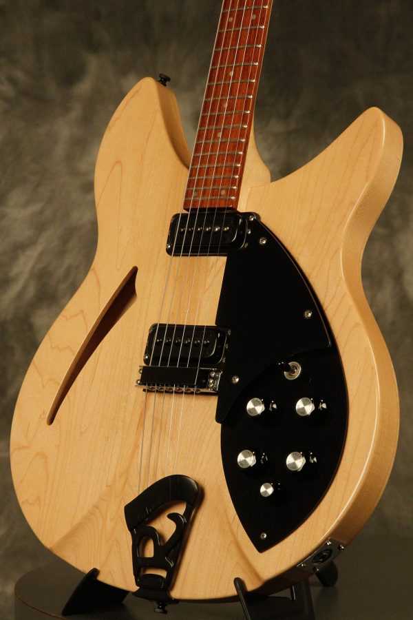 1993 Rickenbacker 330 Mapleglo BT - Image 16