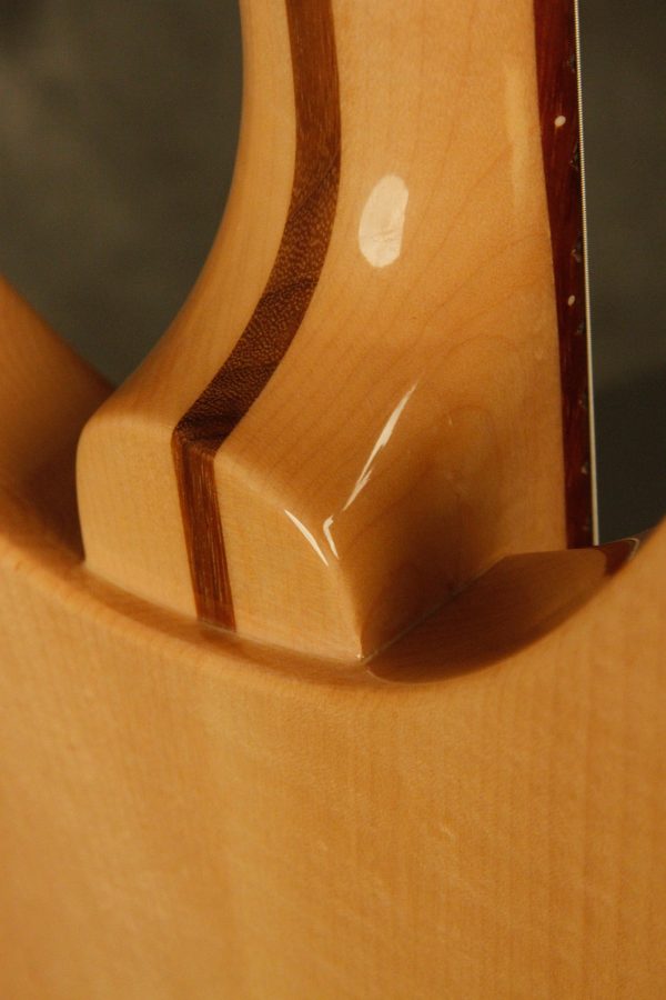 1993 Rickenbacker 330 Mapleglo BT - Image 54