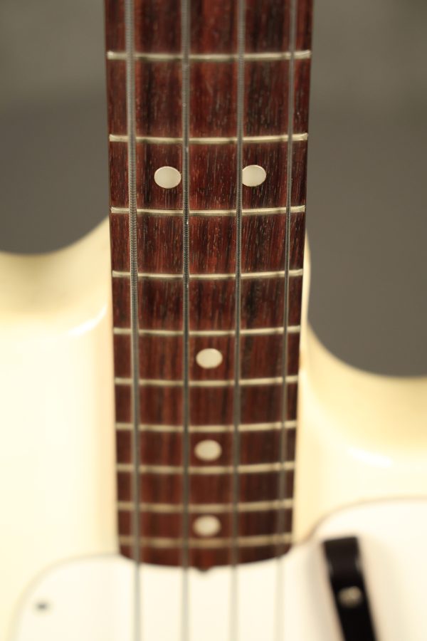 SOLD - 1972 Fender Musicmaster Bass White - Image 9