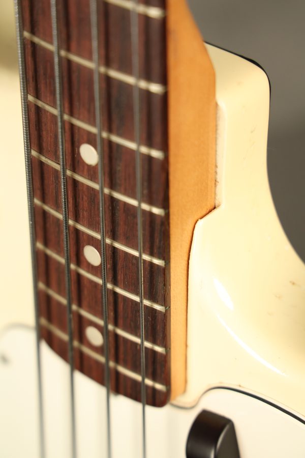 SOLD - 1972 Fender Musicmaster Bass White - Image 24
