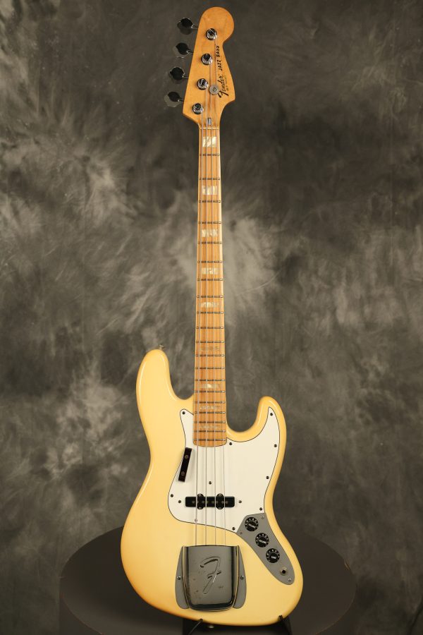 1981 Fender Jazz Bass International Series Arctic White - Image 3