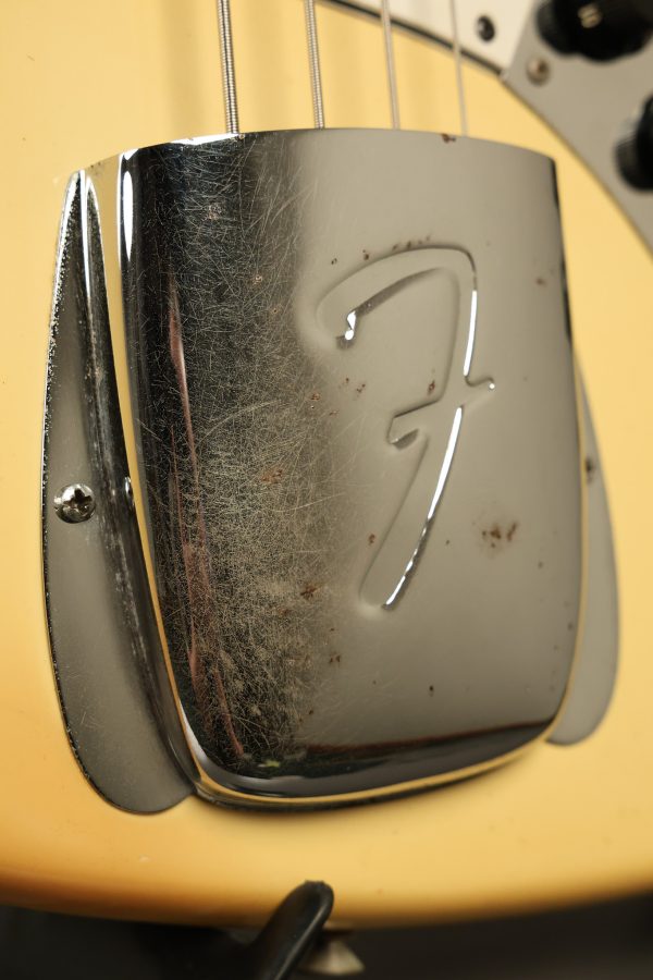 1981 Fender Jazz Bass International Series Arctic White - Image 11