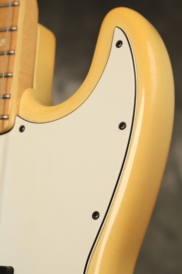 1981 Fender Jazz Bass International Series Arctic White - Image 15