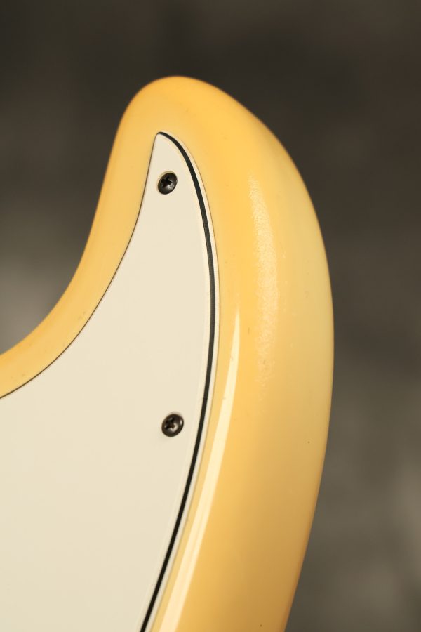 1981 Fender Jazz Bass International Series Arctic White - Image 16