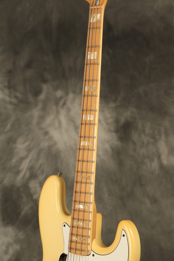 1981 Fender Jazz Bass International Series Arctic White - Image 19