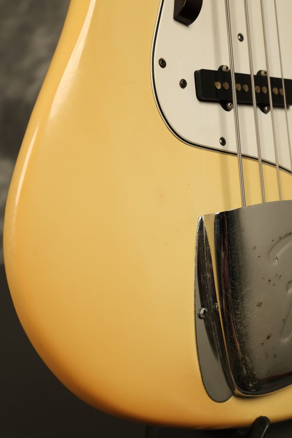 1981 Fender Jazz Bass International Series Arctic White - Image 26