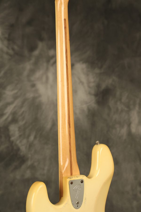 1981 Fender Jazz Bass International Series Arctic White - Image 44
