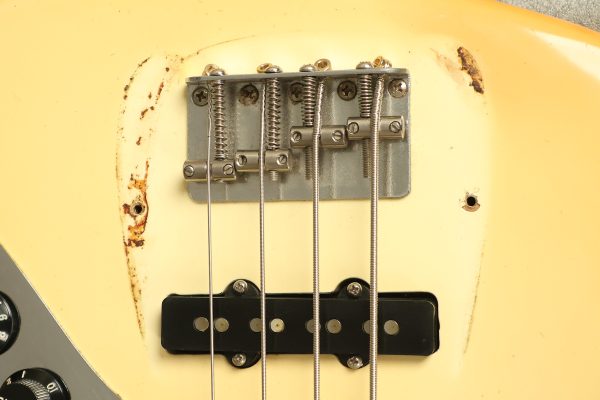 1981 Fender Jazz Bass International Series Arctic White - Image 67