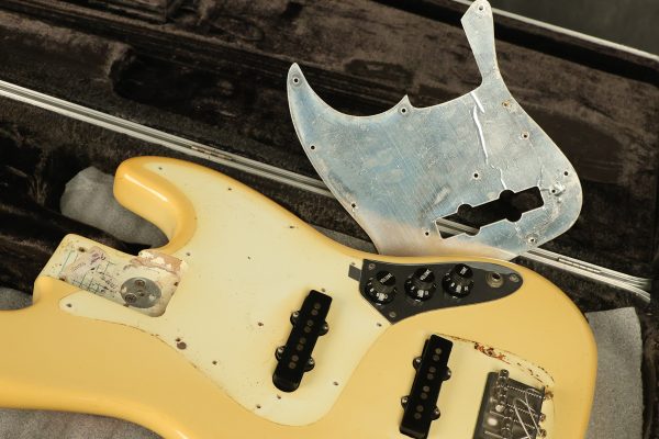 1981 Fender Jazz Bass International Series Arctic White - Image 76