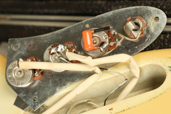 1981 Fender Jazz Bass International Series Arctic White - Image 82
