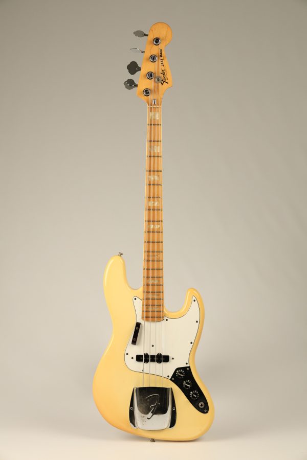 1981 Fender Jazz Bass International Series Arctic White