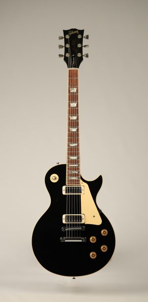 1980 Gibson Les Paul Deluxe Black