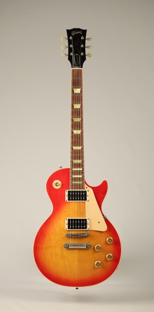 1999 Gibson Les Paul Classic Heritage Cherry Sunburst